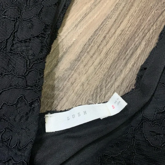 Lace Dress - Picture 2 of 3